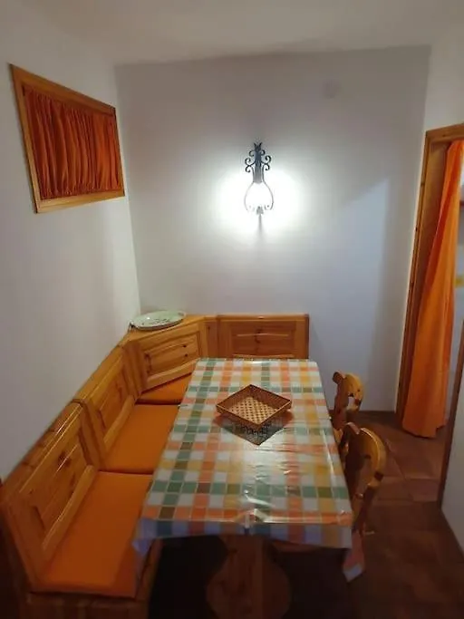 Appartamento Zona Spettacolare Auronzo di Cadore Apartamento